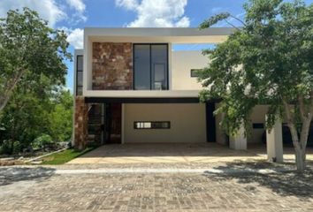 Casa en condominio en  X Canatún, Mérida, Yucatán, Mex