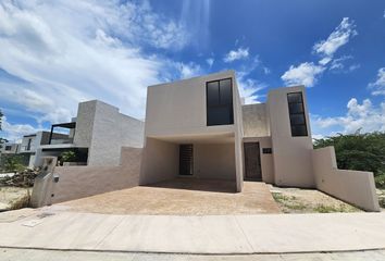 Casa en  Calle 28, Komchén, Mérida, Yucatán, 97302, Mex