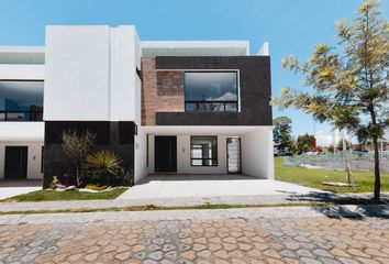 Casa en  Autolavado A Domicilio Lomas De Angelópolis, Puebla Blanca, Pueblo De San Bernardino Tlaxcalancingo, San Andrés Cholula, Puebla, 72830, Mex