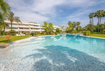 Apartamento en  Distrito 3-nueva Andalucía, Marbella