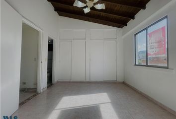 Apartamento en  El Rincón, Medellín