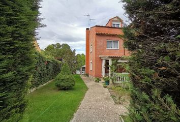 Chalet en  Boecillo, Valladolid Provincia