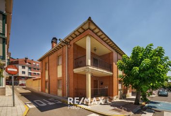 Chalet en  La Cisterniga, Valladolid Provincia