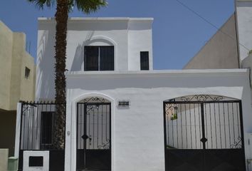 Casa en  Calle San Ignacio, Santa Fé Privada Candela, Saltillo, Coahuila De Zaragoza, 25117, Mex