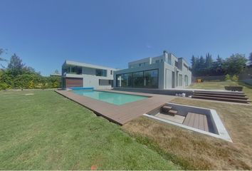 Casa en  Lo Barnechea, Provincia De Santiago