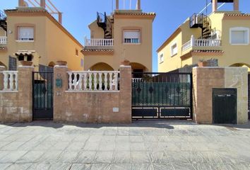 Chalet en  Distrito 3 - Playas - La Mata, Torrevieja