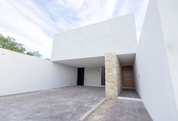 Casa en  X Canatún, Mérida, Yucatán, Mex