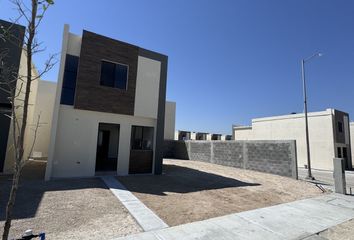 Casa en  Calle Juan Soriano, Asturias Residencial, Triana, Apodaca, Nuevo León, 66620, Mex