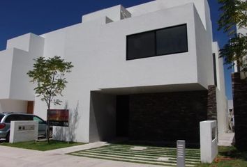 Casa en  Calle Lago Zimapán, Cañadas Del Lago, Corregidora, Querétaro, 76923, Mex