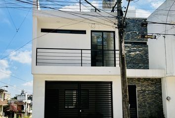 Casa en  Calle Montes Tauro 95, Casa Blanca, Xalapa-enríquez, Xalapa, Veracruz De Ignacio De La Llave, 91155, Mex