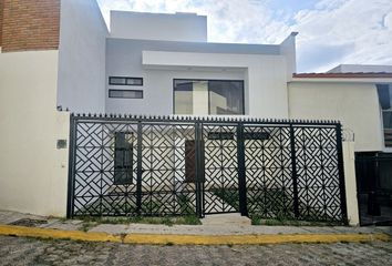 Casa en  Calle Sendero De La Espuela 1-39, Milenio Tercera Sección, Santiago De Querétaro, Querétaro, 76060, Mex