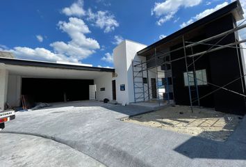 Casa en  Calle Cabo Blanco, Los Cristales, Monterrey, Nuevo León, 64985, Mex