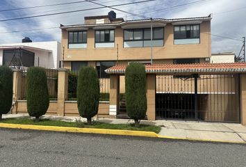 Casa en condominio en  Calle Paseo San Jorge 188, San Carlos-fraccionamiento-, Metepec, México, 52159, Mex