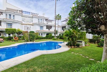 Apartamento en  Nueva Andalucia, Málaga Provincia