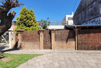 Casa en  Rafael Calzada, Partido De Almirante Brown