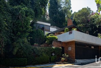 Casa en  Calle Bosque De Jazmines 70-70, Bosques De Las Lomas, Miguel Hidalgo, Ciudad De México, 11700, Mex