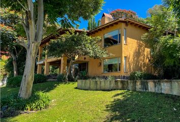 Casa en  Santa María Ahuacatlan, Valle De Bravo