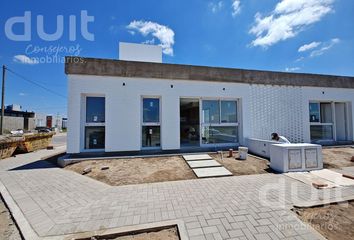 Casa en  Colinas De Manantiales, Córdoba Capital