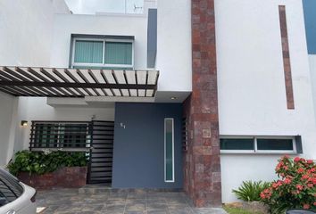 Casa en  Calle Arbucias, Del Pilar Residencial, San Agustín, Tlajomulco De Zúñiga, Jalisco, 45645, Mex