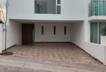 Casa en condominio en  Avenida Schoenstatt, Pedregal De Schoenstatt, Condominio San Miguel, El Pueblito, Corregidora, Querétaro, 76904, Mex