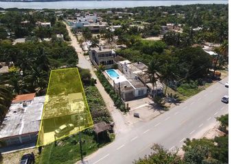 Lote de Terreno en  Calle 24, Yucalpetén Puerto, Progreso, Yucatán, 97336, Mex