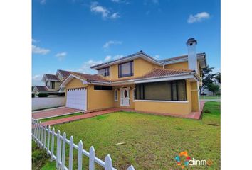 Casa en  Tumbaco, Quito