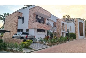 Casa en  Urbanización Hacienda Calambeo, Ibague