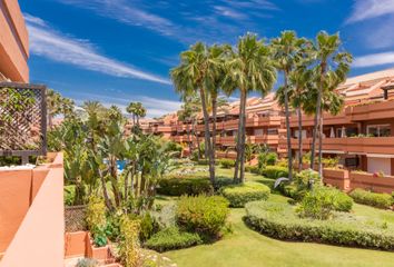 Apartamento en  Distrito 3-nueva Andalucía, Marbella