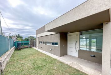 Casa en  Villa Parque Siquiman, Córdoba