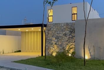 Casa en  Calle 18 108-108, Cholul, Mérida, Yucatán, 97305, Mex