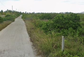 Lote de Terreno en  Calle Trujillos, Progreso, Yucatán, 97330, Mex