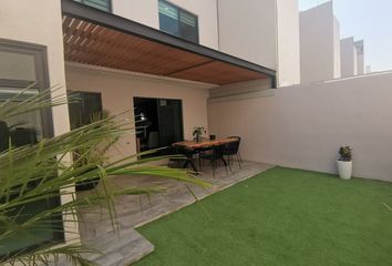 Casa en  Anillo Vial Fray Junípero Serra, Misión De Santiago, Querétaro, 76146, Mex