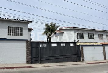 Casa en  Leos Montoya, Tijuana