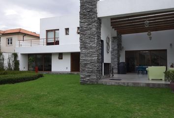 Casa en  Cumbayá, Quito