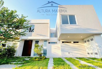 Casa en condominio en  De Ocotán, Zapopan, Jalisco, Mex