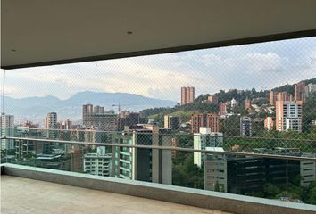 Apartamento en  Poblado, Medellín