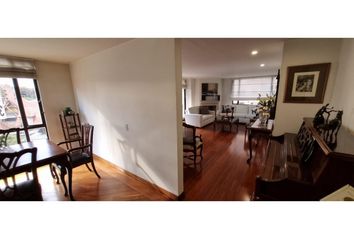 Apartamento en  Santa Barbara Norte, Bogotá