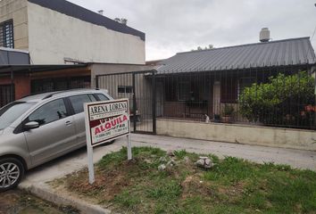 Casa en  Calle Diaz Velez 2860, Moreno, B1736, Provincia De Buenos Aires, Arg