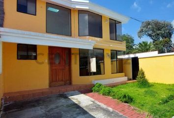 Casa en  Conocoto, Quito