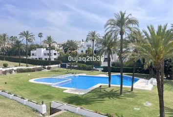 Apartamento en  Distrito 3-nueva Andalucía, Marbella