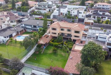 Casa en  Cumbayá, Quito