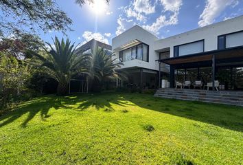 Casa en  Nayón, Quito