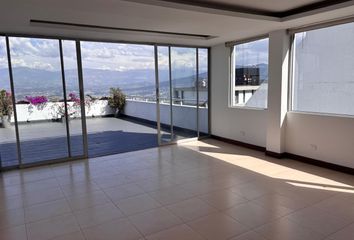 Departamento en  Miravalle, Nayón, Quito