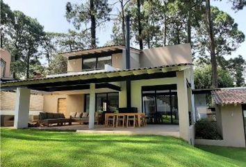 Casa en  Avándaro, Valle De Bravo