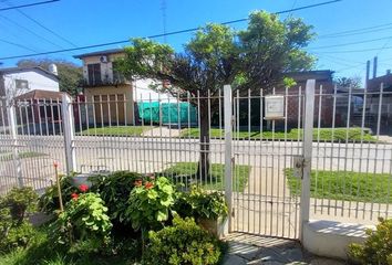 Casa en  Ingeniero Adolfo Sourdeaux, Partido De Malvinas Argentinas