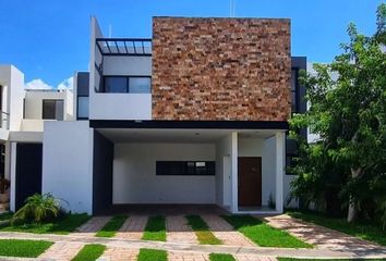 Casa en  Calle 18 108-108, Cholul, Mérida, Yucatán, 97305, Mex