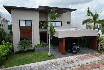 Casa en condominio en  Lagos Del Sol, Cancún, Quintana Roo