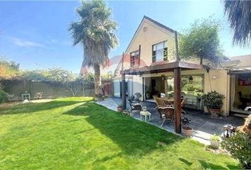 Casa en  Lo Barnechea, Provincia De Santiago