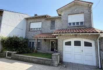 Casa en  Chauvín, Mar Del Plata