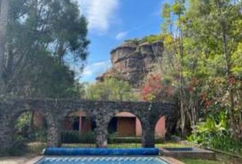 Rancho en  Carretera Cuernavaca - Tepoztlán, Del Tesoro, Tepoztlán, Morelos, 62520, Mex